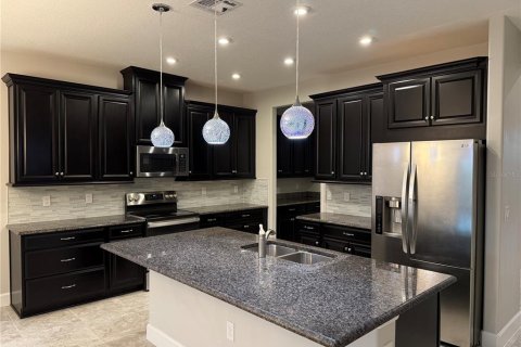 House in Kissimmee, Florida 4 bedrooms, 225.2 sq.m. № 2136418 - photo 21