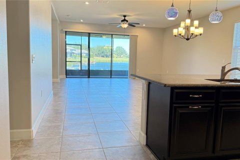 House in Kissimmee, Florida 4 bedrooms, 225.2 sq.m. № 2136418 - photo 14