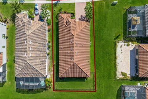 House in Kissimmee, Florida 4 bedrooms, 225.2 sq.m. № 2136418 - photo 8