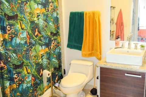 Copropriété à louer à Miami, Floride: 1 chambre, 73.3 m2 № 2046257 - photo 6