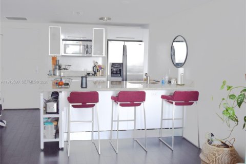 Copropriété à louer à Miami, Floride: 1 chambre, 73.3 m2 № 2046257 - photo 2