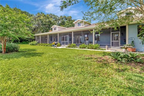 House in Center Hill, Florida 5 bedrooms, 411.65 sq.m. № 1918901 - photo 5