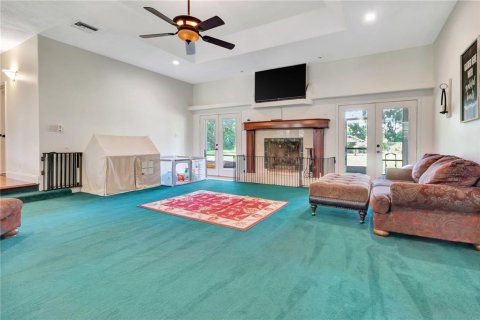 House in Center Hill, Florida 5 bedrooms, 411.65 sq.m. № 1918901 - photo 18