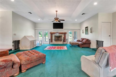 House in Center Hill, Florida 5 bedrooms, 411.65 sq.m. № 1918901 - photo 19
