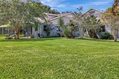 House in Center Hill, Florida 5 bedrooms, 411.65 sq.m. № 1918901 - photo 11