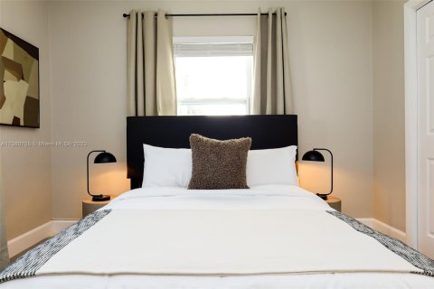 Casa en alquiler en Miami, Florida, 3 dormitorios, 102.19 m2 № 2060040 - foto 29