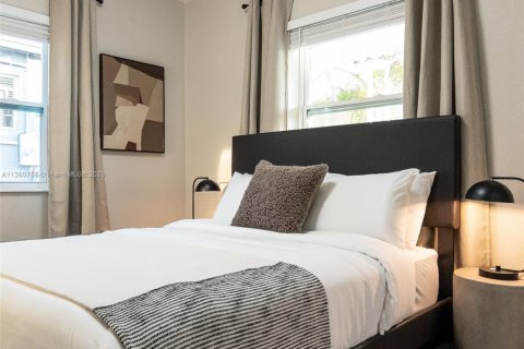 Casa en alquiler en Miami, Florida, 3 dormitorios, 102.19 m2 № 2060040 - foto 24