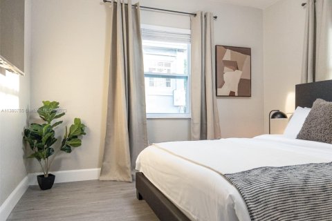 Casa en alquiler en Miami, Florida, 3 dormitorios, 102.19 m2 № 2060040 - foto 25