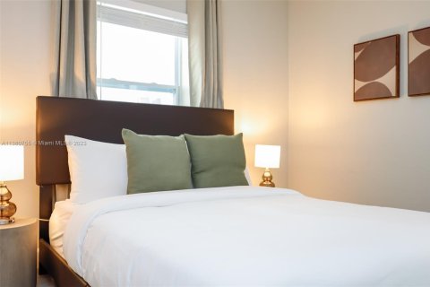 Casa en alquiler en Miami, Florida, 3 dormitorios, 102.19 m2 № 2060040 - foto 27