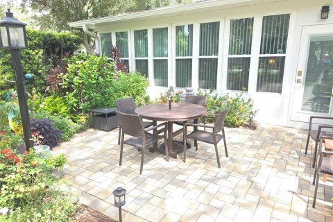 House in Spring Hill, Florida 2 bedrooms, 187.66 sq.m. № 1909668 - photo 25