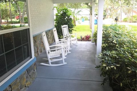 House in Spring Hill, Florida 2 bedrooms, 187.66 sq.m. № 1909668 - photo 3