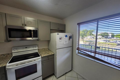 Copropriété à louer à Miramar, Floride: 2 chambres, 77.29 m2 № 2439397 - photo 9