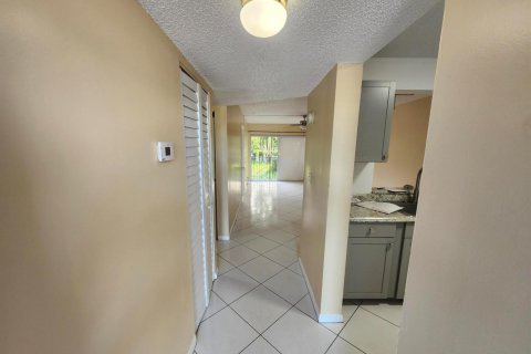 Copropriété à louer à Miramar, Floride: 2 chambres, 77.29 m2 № 2439397 - photo 5