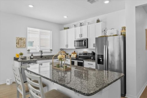 House in Lakeland, Florida 3 bedrooms, 144.74 sq.m. № 1767715 - photo 3