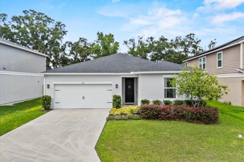 House in Lakeland, Florida 3 bedrooms, 144.74 sq.m. № 1767715 - photo 1