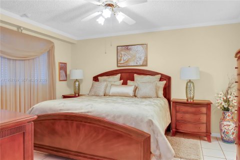 Купить кондоминиум в Санни-Айлс-Бич, Флорида 2 спальни, 102.19м2, № 2008094 - фото 21