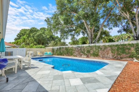 Villa ou maison à vendre à Jupiter, Floride: 3 chambres, 183.48 m2 № 2085144 - photo 25