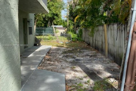 House in Fort Lauderdale, Florida 3 bedrooms, 95.22 sq.m. № 2254855 - photo 23