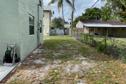 House in Fort Lauderdale, Florida 3 bedrooms, 95.22 sq.m. № 2254855 - photo 20