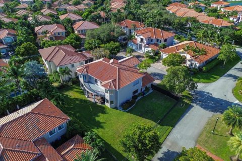 Купить виллу или дом в Катлер-Бей, Флорида 5 спален, 438.22м2, № 1874674 - фото 10