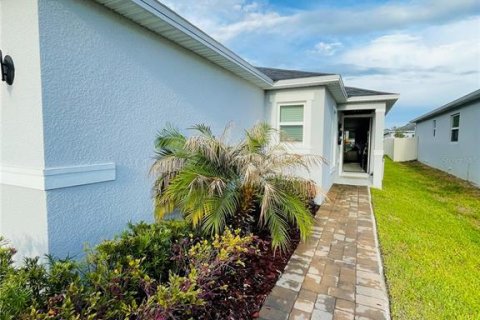 Villa ou maison à vendre à Clermont, Floride: 3 chambres, 143.44 m2 № 2122252 - photo 2