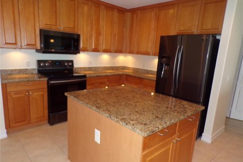 Copropriété à louer à Punta Gorda, Floride: 3 chambres, 217.21 m2 № 1813303 - photo 4