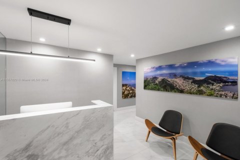 Office in Miami, Florida № 1080570