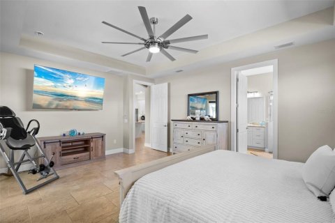 House in Cape Coral, Florida 3 bedrooms, 209.22 sq.m. № 2133361 - photo 6