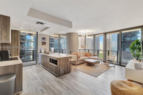 Condo in Miami, Florida, 2 bedrooms  № 2086733 - photo 3