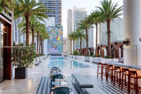 Condo in Miami, Florida, 2 bedrooms  № 2086733 - photo 25