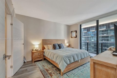 Condo in Miami, Florida, 2 bedrooms  № 2086733 - photo 8