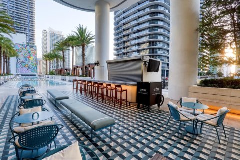 Condo in Miami, Florida, 2 bedrooms  № 2086733 - photo 26