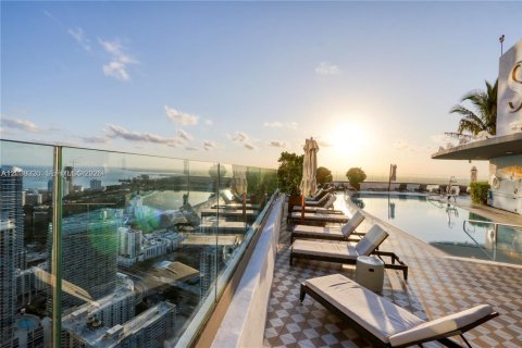 Condo in Miami, Florida, 2 bedrooms  № 2086733 - photo 27