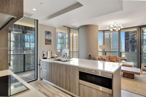 Condo in Miami, Florida, 2 bedrooms  № 2086733 - photo 5