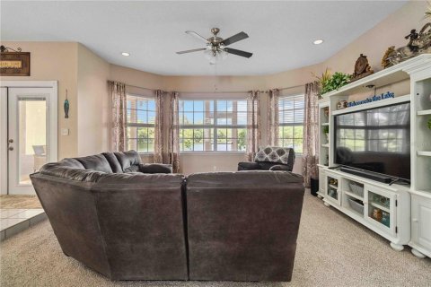 Casa en venta en Titusville, Florida, 4 dormitorios, 213.58 m2 № 1904059 - foto 10