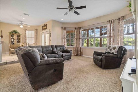 Casa en venta en Titusville, Florida, 4 dormitorios, 213.58 m2 № 1904059 - foto 8