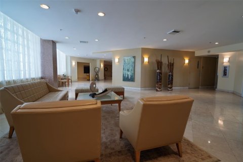 Copropriété à vendre à Miami Beach, Floride: 2 chambres, 114.27 m2 № 2013649 - photo 19