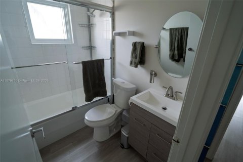 Copropriété à vendre à Miami Beach, Floride: 2 chambres, 114.27 m2 № 2013649 - photo 14