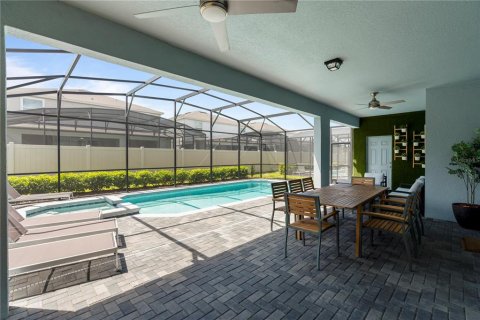 House in Davenport, Florida 8 bedrooms, 374.95 sq.m. № 1373948 - photo 3