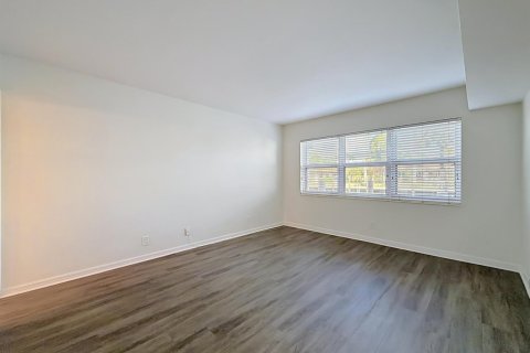 Condo in Fort Lauderdale, Florida, 2 bedrooms  № 2426457 - photo 29