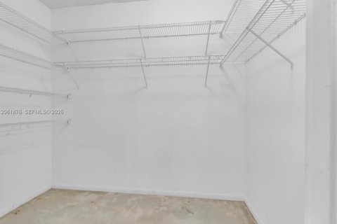 Condo in Lauderdale-by-the-Sea, Florida, 1 bedroom  № 2292752 - photo 19
