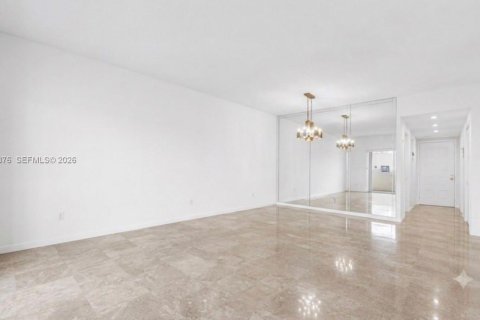 Condo in Lauderdale-by-the-Sea, Florida, 1 bedroom  № 2292752 - photo 6