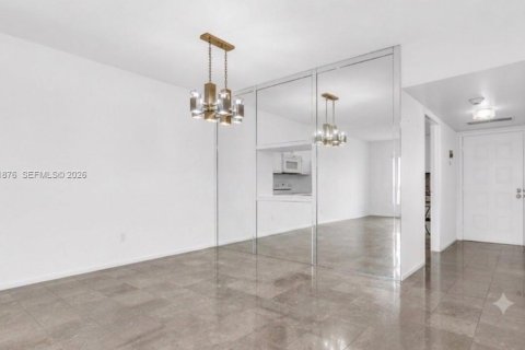 Condo in Lauderdale-by-the-Sea, Florida, 1 bedroom  № 2292752 - photo 5