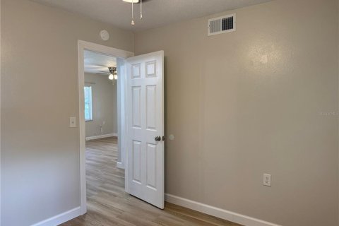 Appartement à louer à Mount Dora, Floride: 2 chambres, 67.35 m2 № 1816221 - photo 18