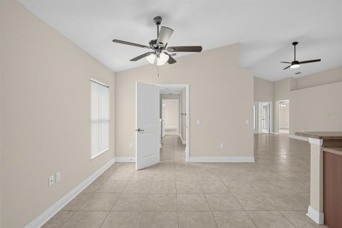Casa en venta en Auburndale, Florida, 3 dormitorios, 222.97 m2 № 2350283 - foto 11