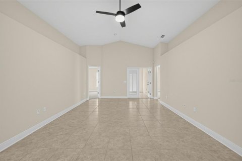 Casa en venta en Auburndale, Florida, 3 dormitorios, 222.97 m2 № 2350283 - foto 5