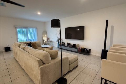 Villa ou maison à louer à Newberry, Floride: 3 chambres, 148.27 m2 № 2202392 - photo 8