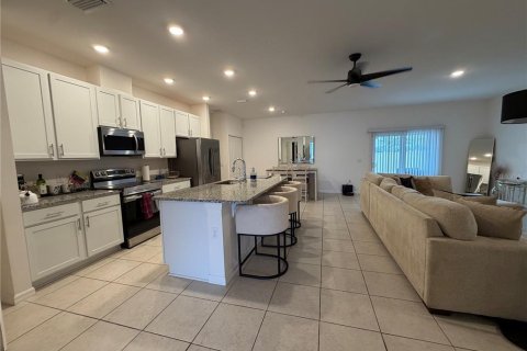Villa ou maison à louer à Newberry, Floride: 3 chambres, 148.27 m2 № 2202392 - photo 4