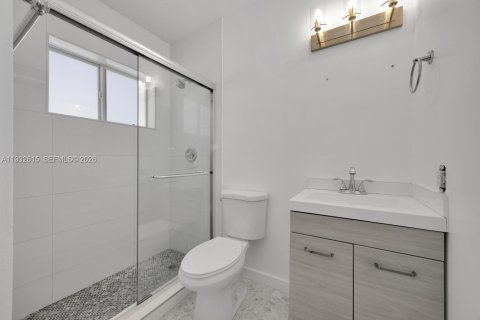 House in Miami, Florida 4 bedrooms, 162.3 sq.m. № 1991136 - photo 28