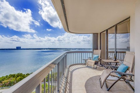 Condo in Riviera Beach, Florida, 2 bedrooms № 2187189